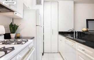 1 bed, 1 bath, $4,695, Unit 6F