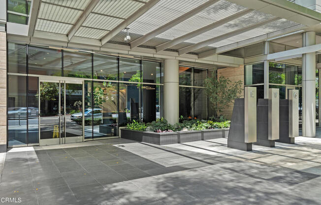 1 bed, 1 bath, 860 sqft, $3,000, Unit 914