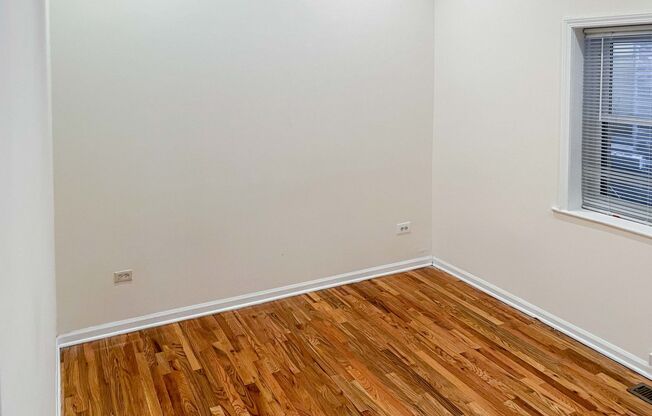 3 beds, 2 baths, 1,580 sqft, $4,400, Unit 2454-1F