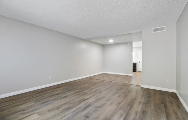 1542 E. 8th St., Ontario