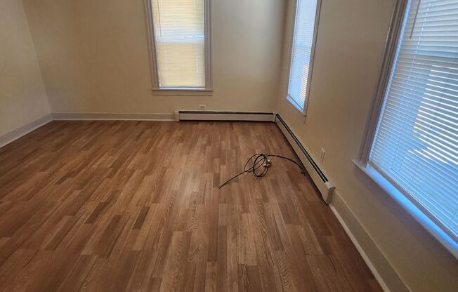 Single Family 4 Bd 2 Bath With Office and Driveway in Hyde Park Available Now!