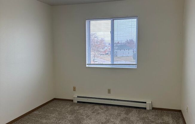 2 beds, 2 baths, $1,075, Unit 1704-307