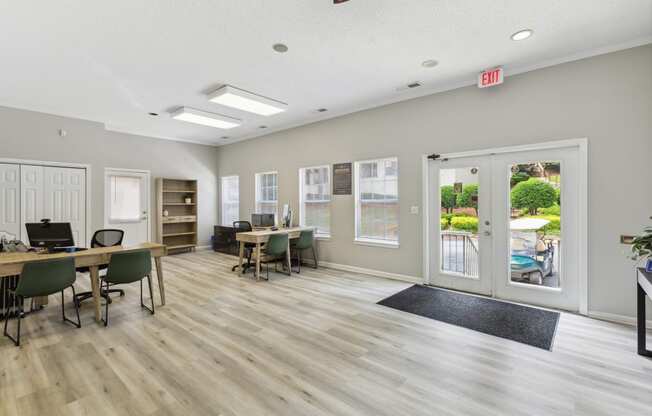 the preserve at ballantyne commons community living room and dining area