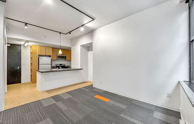 1 bed, 1 bath, 586 sqft, $864, Unit 610