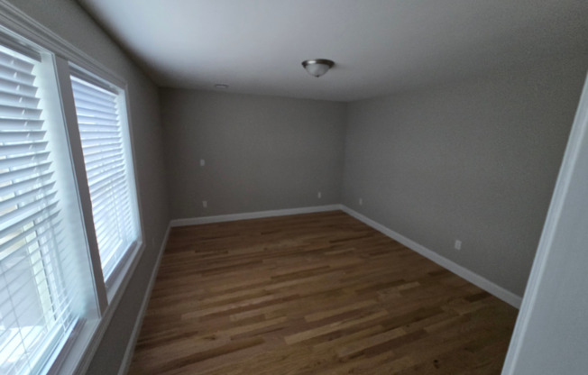 120 ELIZABETH AVE