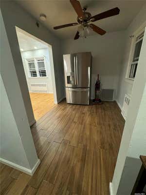 2 beds, 1 bath, $3,027, Unit 2