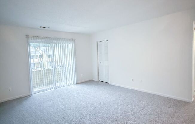 2 beds, 1 bath, 800 sqft, $1,025, Unit B5