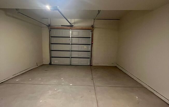 1 bed, 1 bath, 586 sqft, $1,999, Unit 810 #107