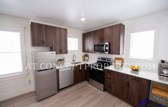 446 East 300 South (Broadway)