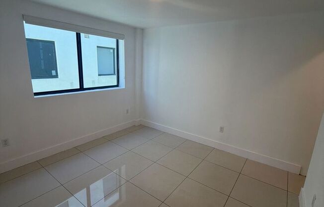 2 beds, 1 bath, 550 sqft, $1,995, Unit 821-205