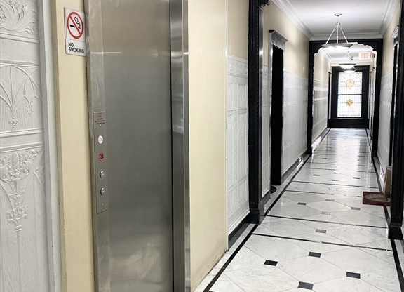 1 bed, 1 bath, 673 sqft, $3,350, Unit 39