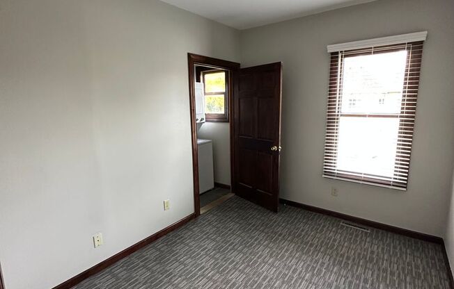 3 beds, 1 bath, 3 sqft, $2,095, Unit 2024 N 2nd St