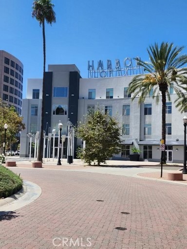 435 CTR ST PROMENADE