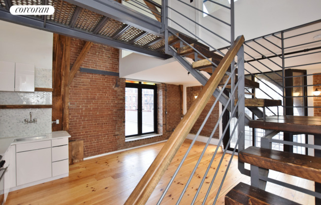 163 N 6 ST