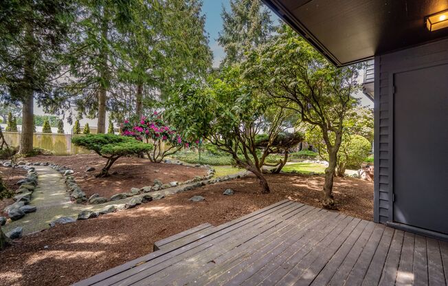 2 beds, 1 bath, 860 sqft, $1,750, Unit 26