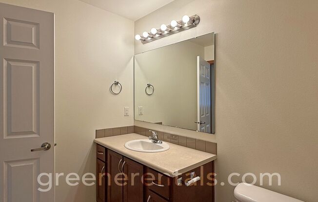 2 beds, 2 baths, 1,050 sqft, $1,725, Unit 1419-201