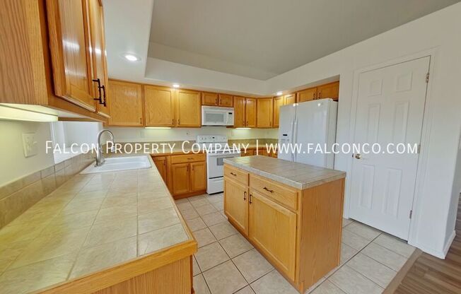 7150 GRAND PR DR