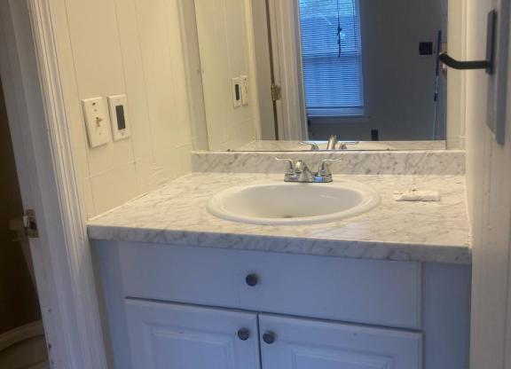 3674 Deans Bridge Rd, Hephzibah GA 30815Apt 12