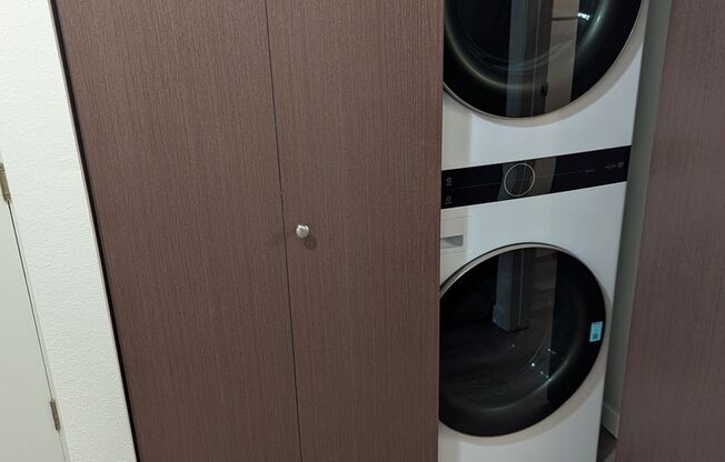 1 bed, 1 bath, 610 sqft, $1,695, Unit A207