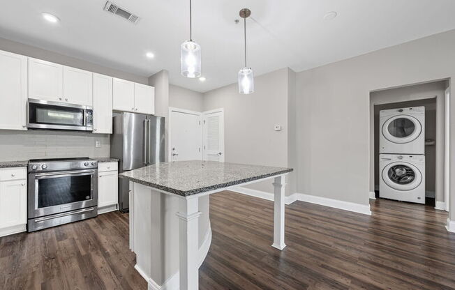 840 United Avenue SE