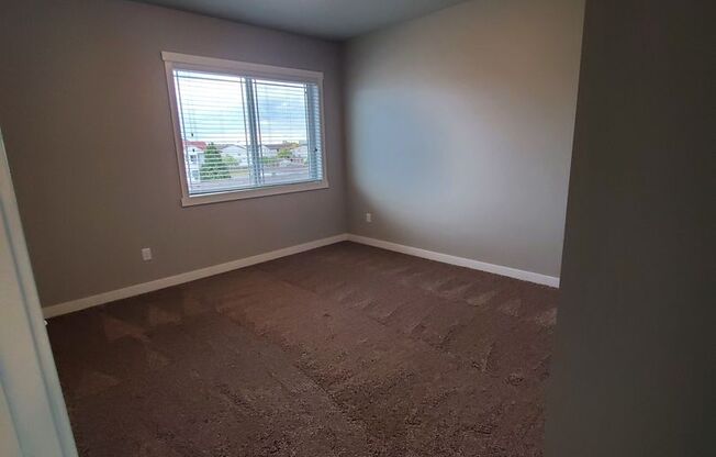 2 beds, 2 baths, $1,495, Unit 231