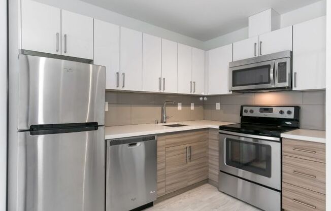 Studio, 1 bath, 365 sqft, $1,795, Unit 212