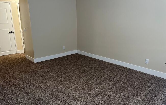 1 bed, 1 bath, 714 sqft, $1,595, Unit 010