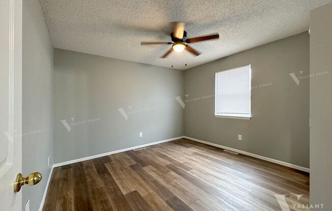 1 bed, 1 bath, 500 sqft, $800, Unit 4