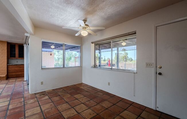 3 beds, 2 baths, $3,000