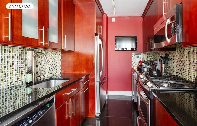 1 bed, 2 baths, 1,025 sqft, $7,500, Unit 15C