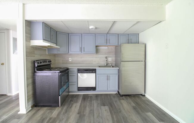 2 beds, 1 bath, $1,475, Unit 3S