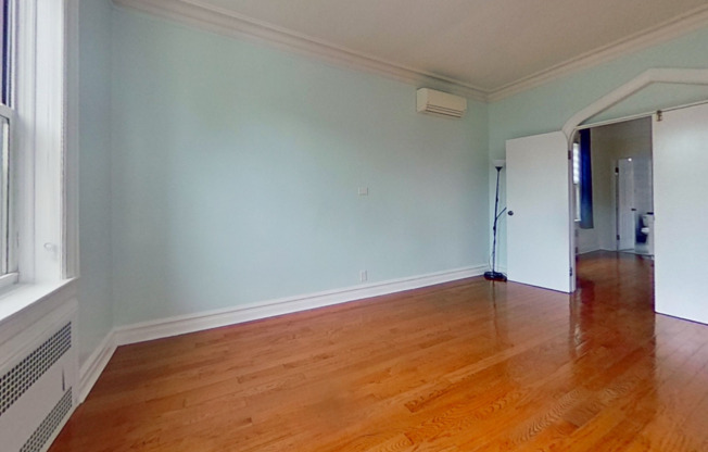 2151 85 ST