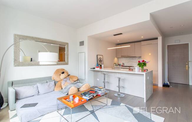 1 bed, 1 bath, 750 sqft, $6,150, Unit 18C