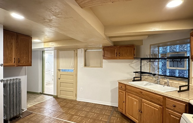 4946 ALBANY