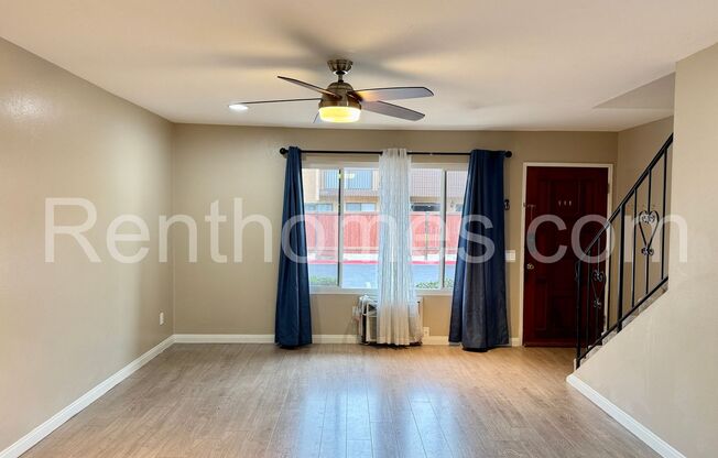 Mira Mesa, 9405 Gold Coast Dr #A8, Remodeled, Wd Floors, Quartz Counters, Stainless Steel Appliances.