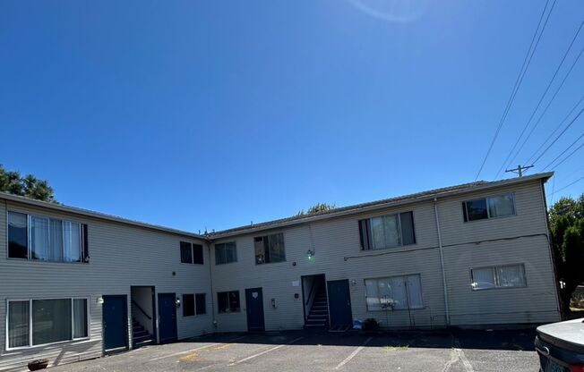 MF 38 - N Oswego Apts