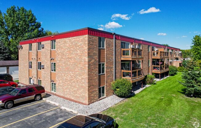 2 beds, 1 bath, 850 sqft, $750, Unit 2537-13