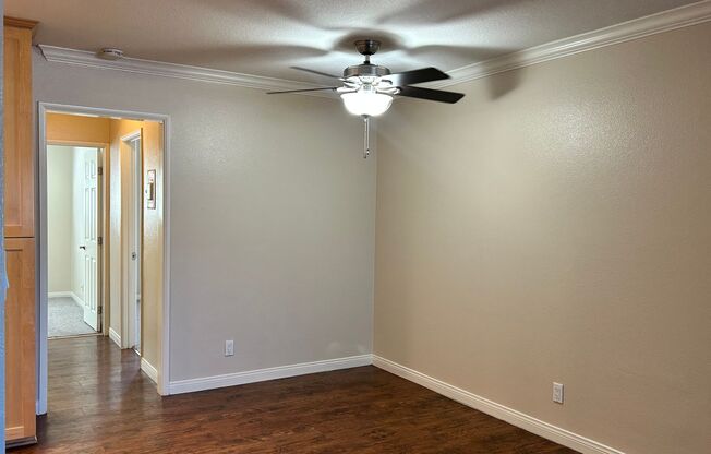 2 beds, 2 baths, 880 sqft, $2,795, Unit L-4