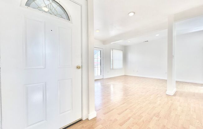 1444 W 28th St