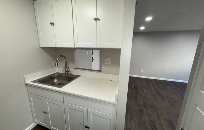 1 bed, 1 bath, 500 sqft, $925, Unit 106