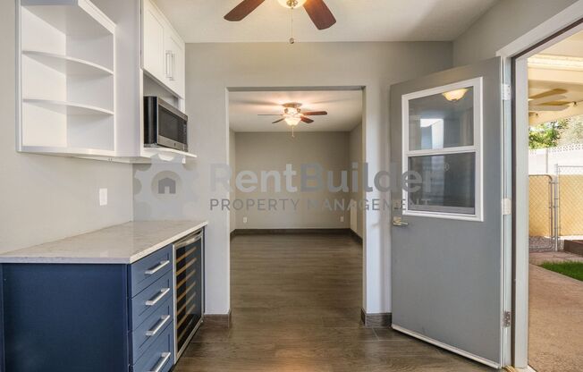 2 beds, 2 baths, $1,995, Unit UNIT # 75