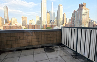 1 bed, 1 bath, $4,000, Unit C15E