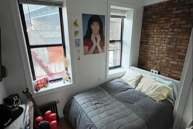 83 HENRY ST