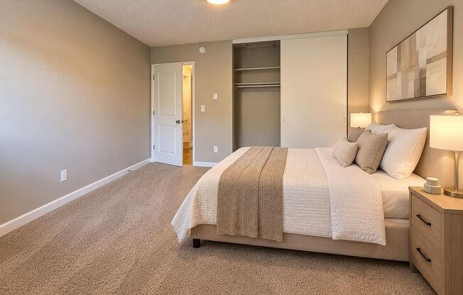 2 beds, 1 bath, 720 sqft, $1,450, Unit 01
