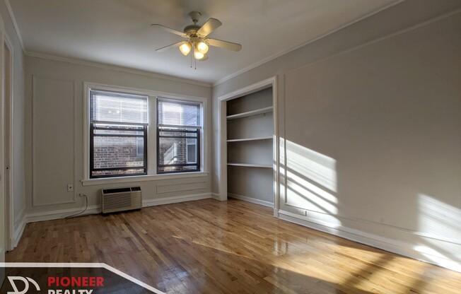 837 W Wolfram St