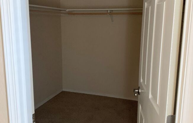 3 beds, 2 baths, $2,300