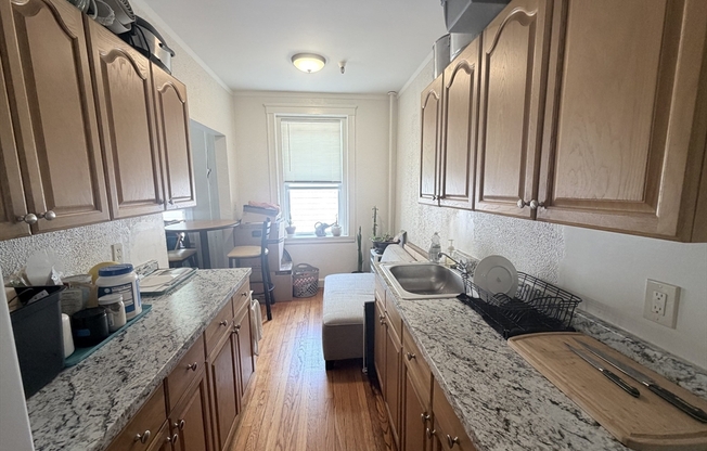 Studio, 1 bath, 550 sqft, $2,250, Unit 24