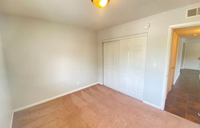 2 beds, 1 bath, 725 sqft, $695, Unit 1120-9