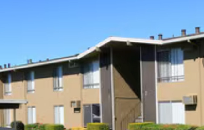 Woodcrest Apartments
