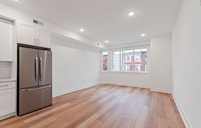 2904 West Diamond Street